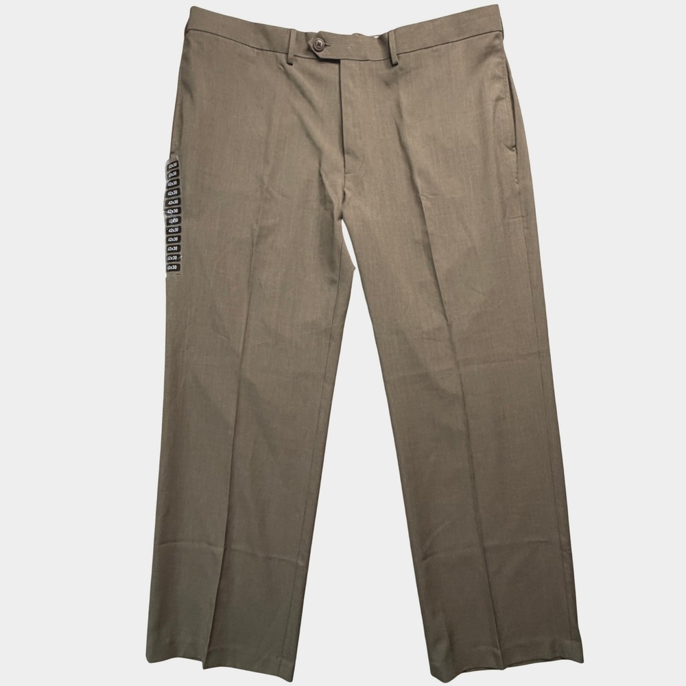 Haggar Mens Brown Flat Front Dress Pants Trousers 42x30 1038530 WPL386 NWOT